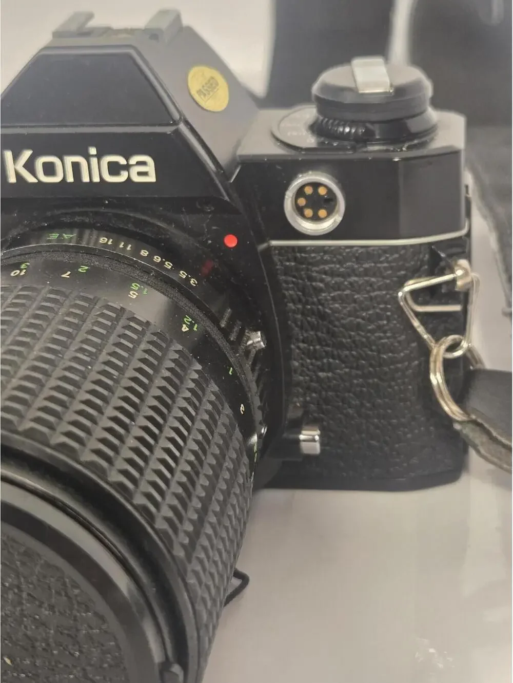 Vintage Konica FP-1 Program 35mm SLR Film Camera Black Tou Five Star Zoom Lens